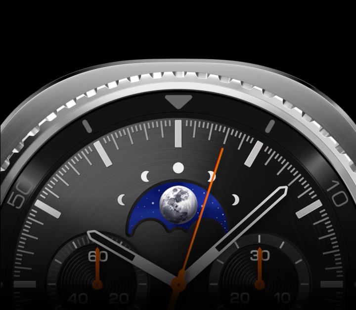 Gros plan de la montre Galaxy Watch8 Classic en mettant l’accent sur la lunette rotative.