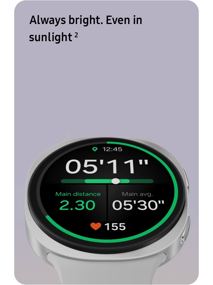 As light sweeps across the screen of Galaxy Watch8, the content remains sharp and clear.